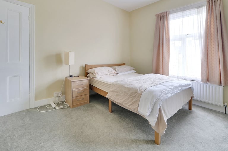 Room to rent in a Shared home with just 1 other Tenant!