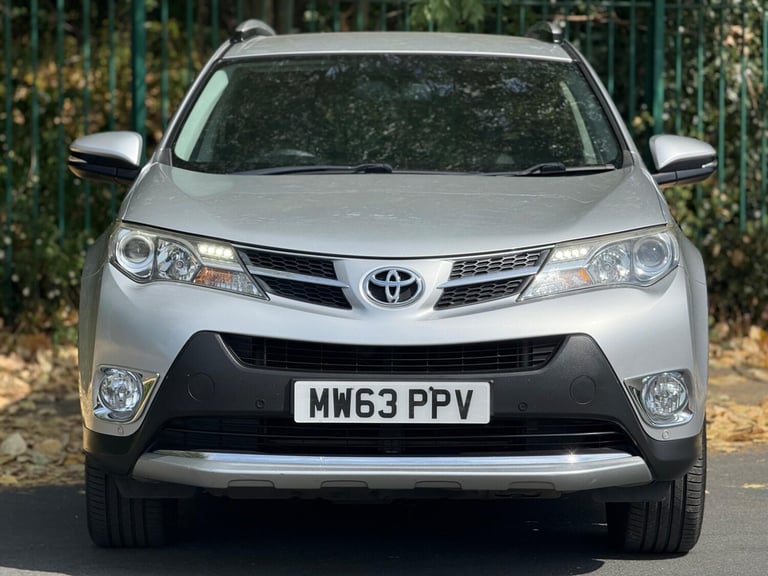 2014 Toyota RAV4 2.2 D-CAT Invincible Auto 4WD Euro 5 5dr ESTATE Diesel Automatic