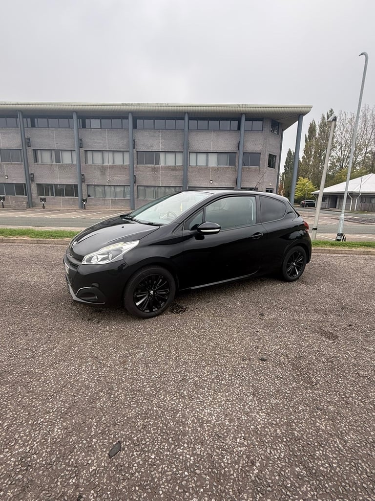 Peugeot, 208, Hatchback, 2017, Manual, 1199 (cc), 3 doors
