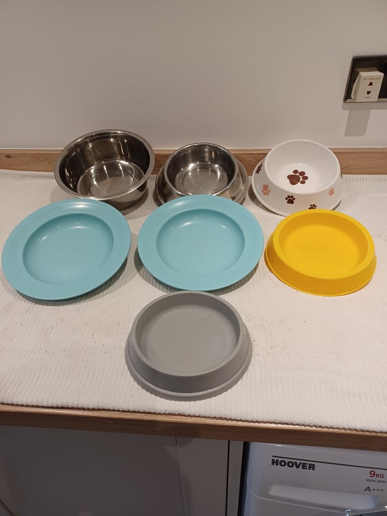 Dog /pet bowls 
