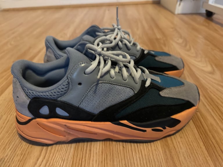 Yeezy 700 Men s Trainers for Sale Gumtree