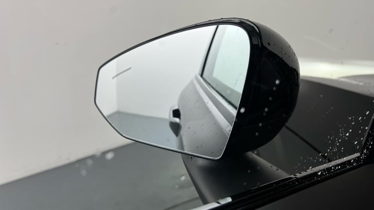 2025 Volvo EX30 Ultra, Twin Motor Performance, Electric(Tints, 20' Alloys, Heated Seats) Estate E...