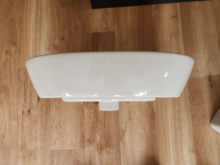 Vitra Zentrum semi-pedestal bathroom sink 550mm