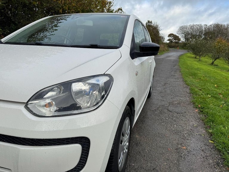  Volkswagen up! 1.0 Move up! Hatchback 5dr Petrol ASG Euro 5 (60 ps) Petrol Automatic
