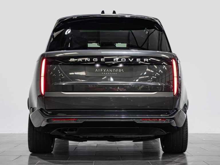 2024 Land Rover Range Rover 3.0 D300 MHEV HSE Auto 4WD Euro 6 (s/s) 5dr ESTATE Diesel Automatic