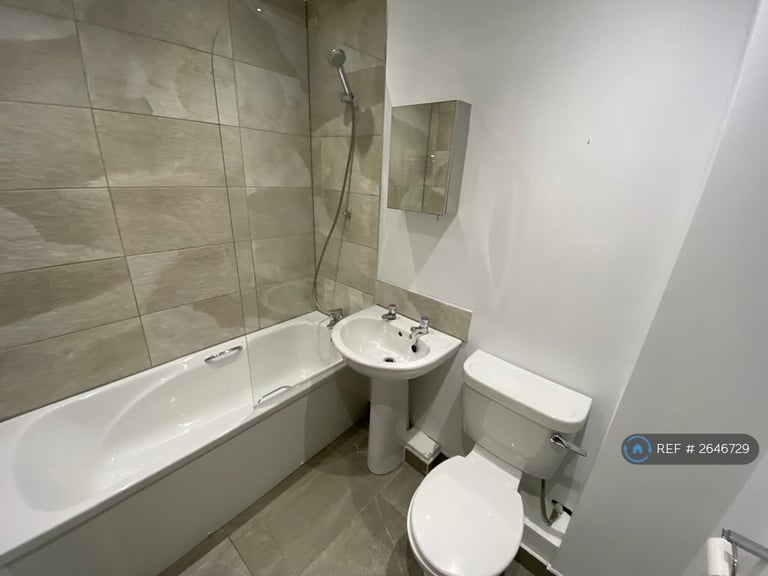 2 bedroom flat in Grange House, Darlington, DL1 (2 bed) (#2646729)