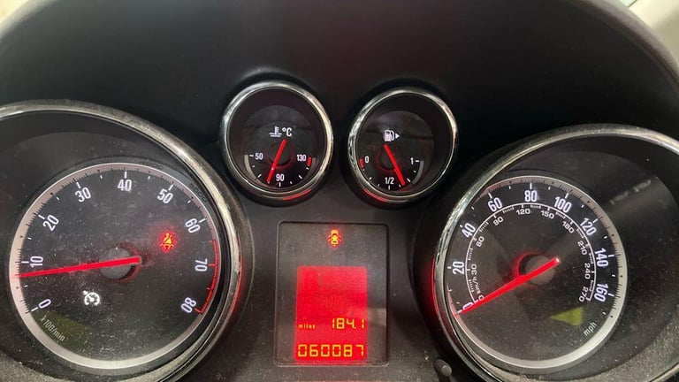 2011 Vauxhall Astra 1.4 16v Excite Euro 5 5dr HATCHBACK Petrol Manual