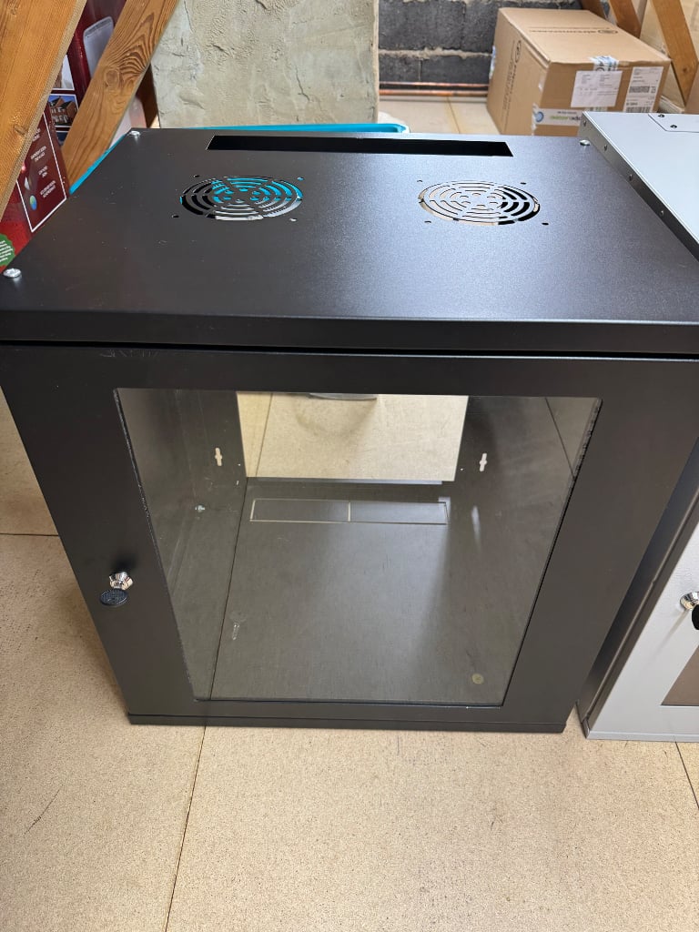 19” 12u wall data cabinet lan server cctv black 550  wide 