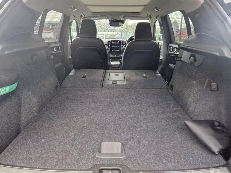 2022 Volvo XC40 2.0 B4 MHEV Inscription Pro SUV 5dr Petrol Hybrid DCT Auto AWD Euro 6 (s/s) ESTAT...