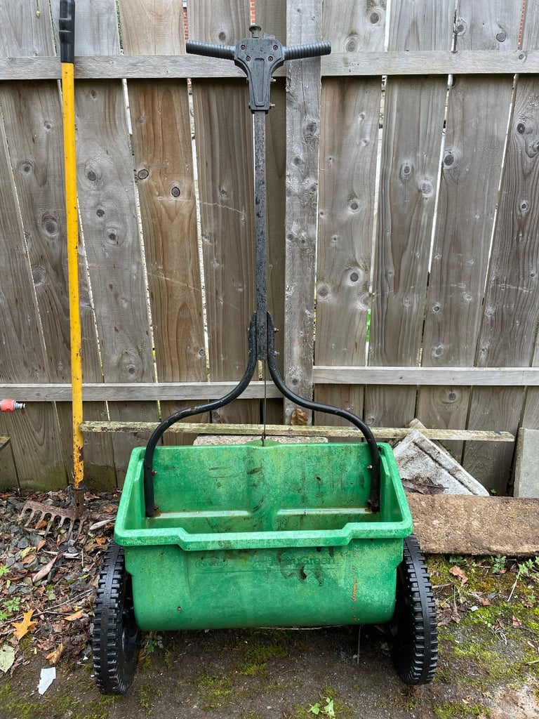 Seed spreader