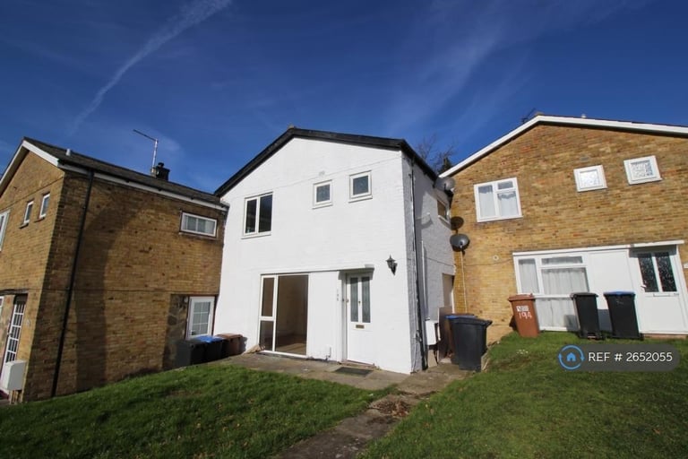 4 bedroom house in Bishops Rise, Hatfield, AL10 (4 bed) (#2652055)