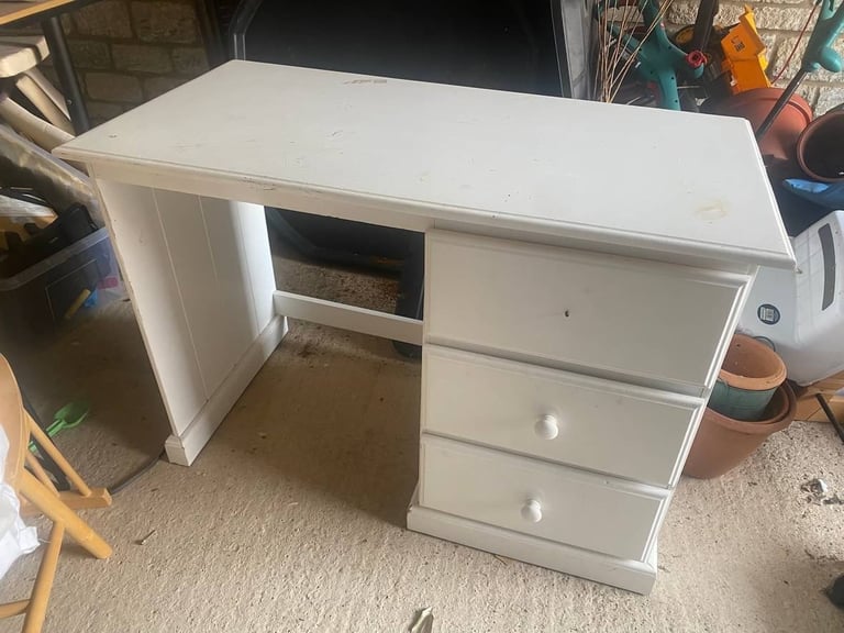 image for Wooden desk ready for upcycle