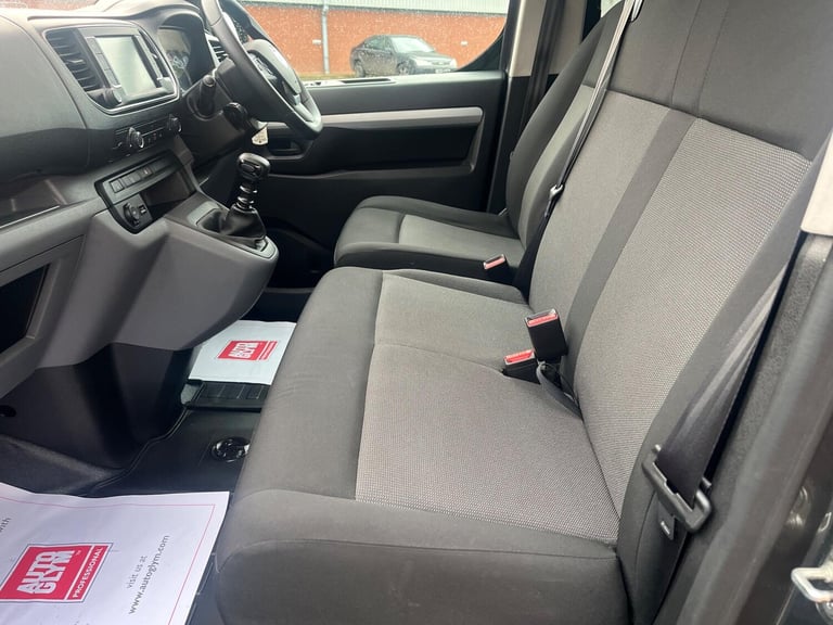 2021 Vauxhall Vivaro 3100 2.0d 120PS Elite H1 D/Cab PANEL VAN DIESEL Manual