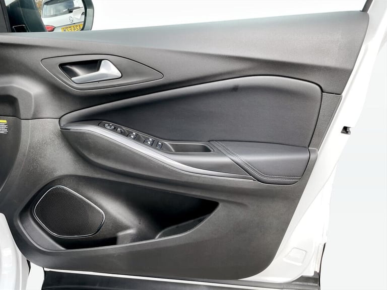 2020 Vauxhall Grandland X 1.5 Turbo D BlueInjection Elite Nav Euro 6 (s/s) 5dr HATCHBACK Diesel M...