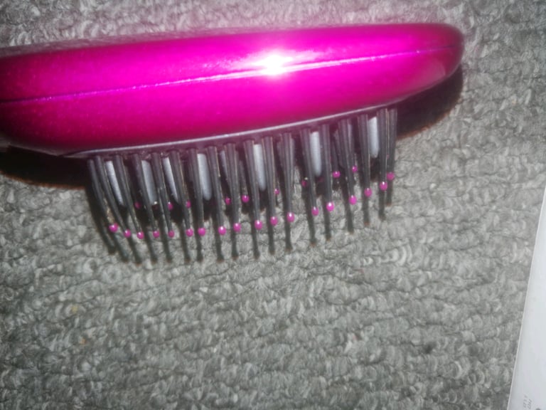 Conair Mini Super Smoothing Brush; Perfect for On-The-Go Styling new