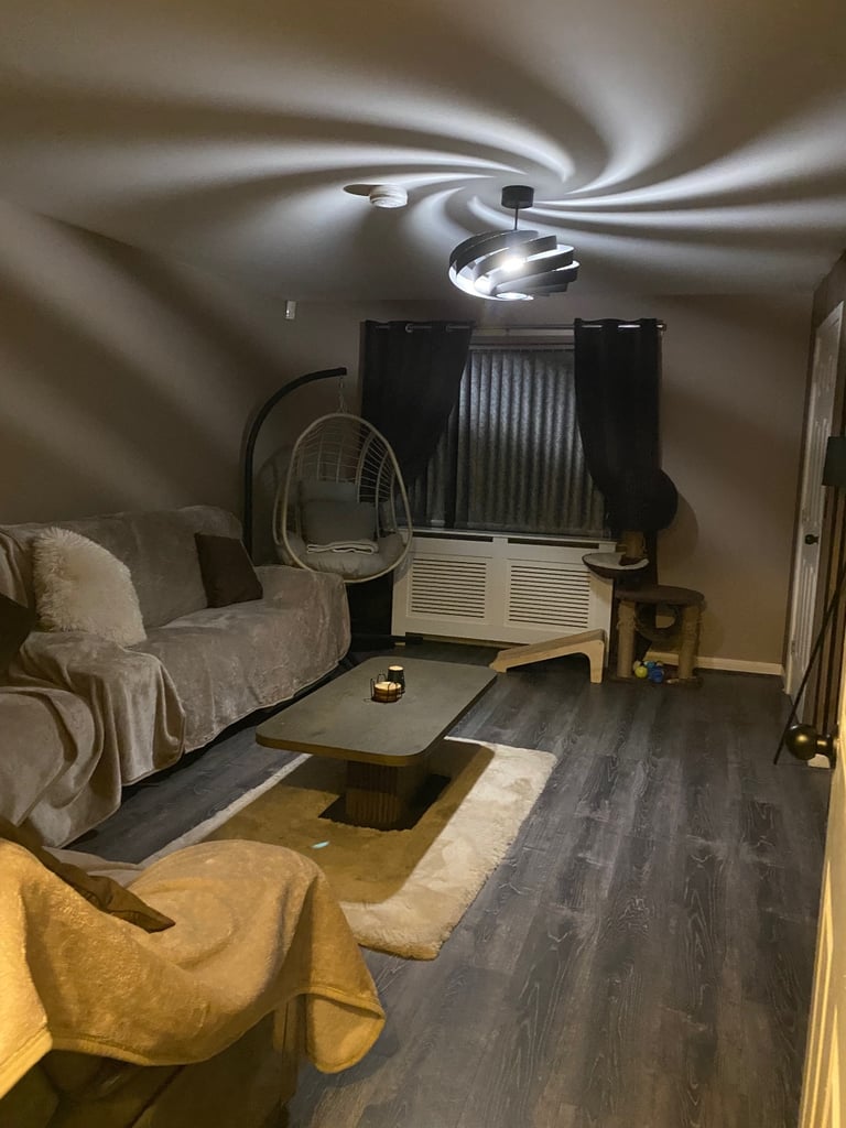 House exchange 4 bedroom house  to swap 