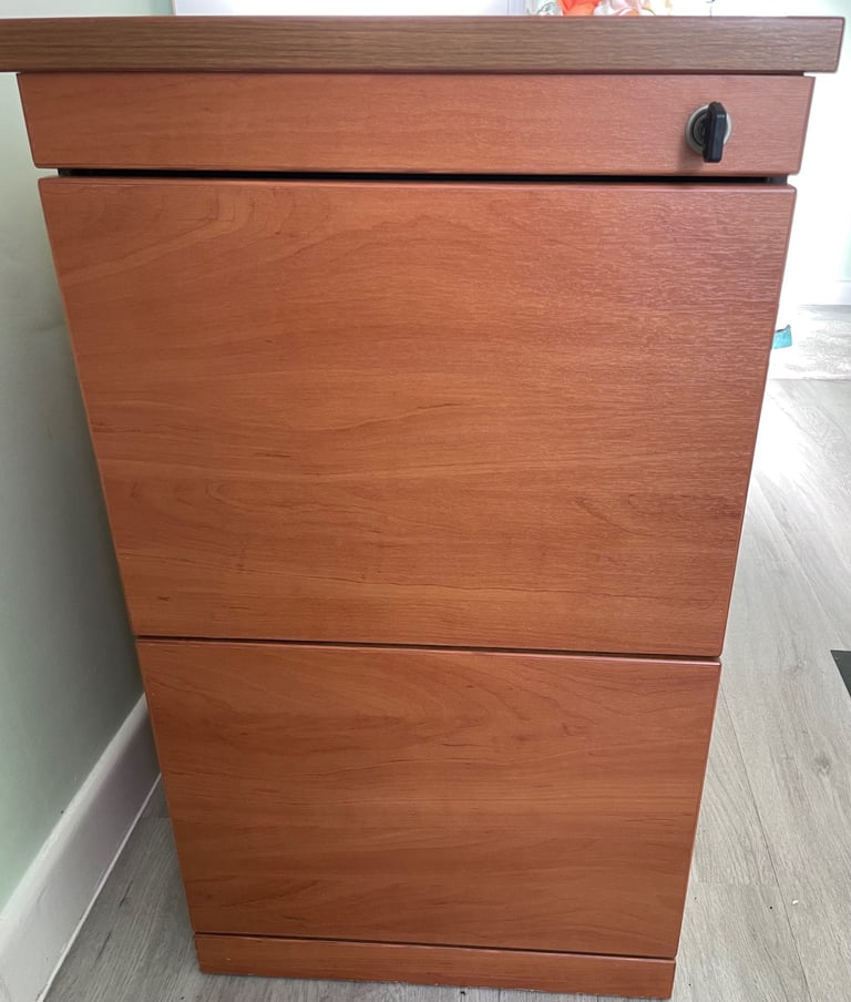 image for Excellent quality lockable wooden 2 drawer filing cabinet 