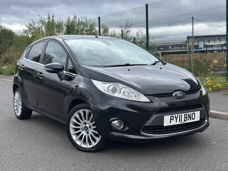 2011 Ford Fiesta 1.4 Titanium 5dr HATCHBACK Petrol Manual
