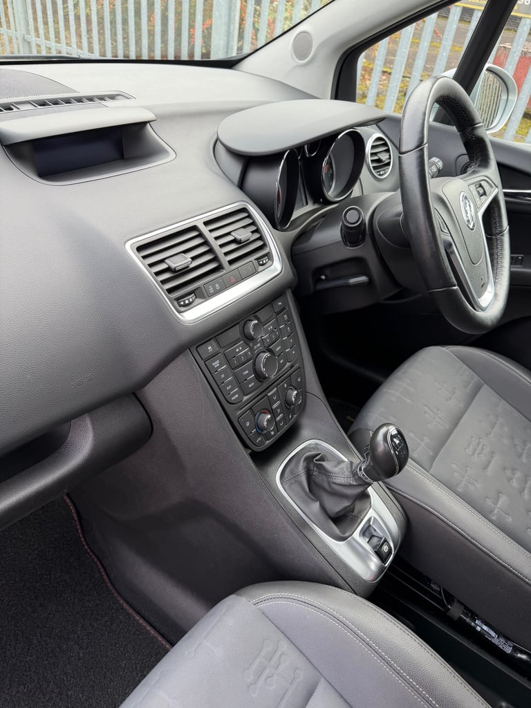 2015 Vauxhall Meriva 1.4i 16V Tech Line 5dr MPV Petrol Manual