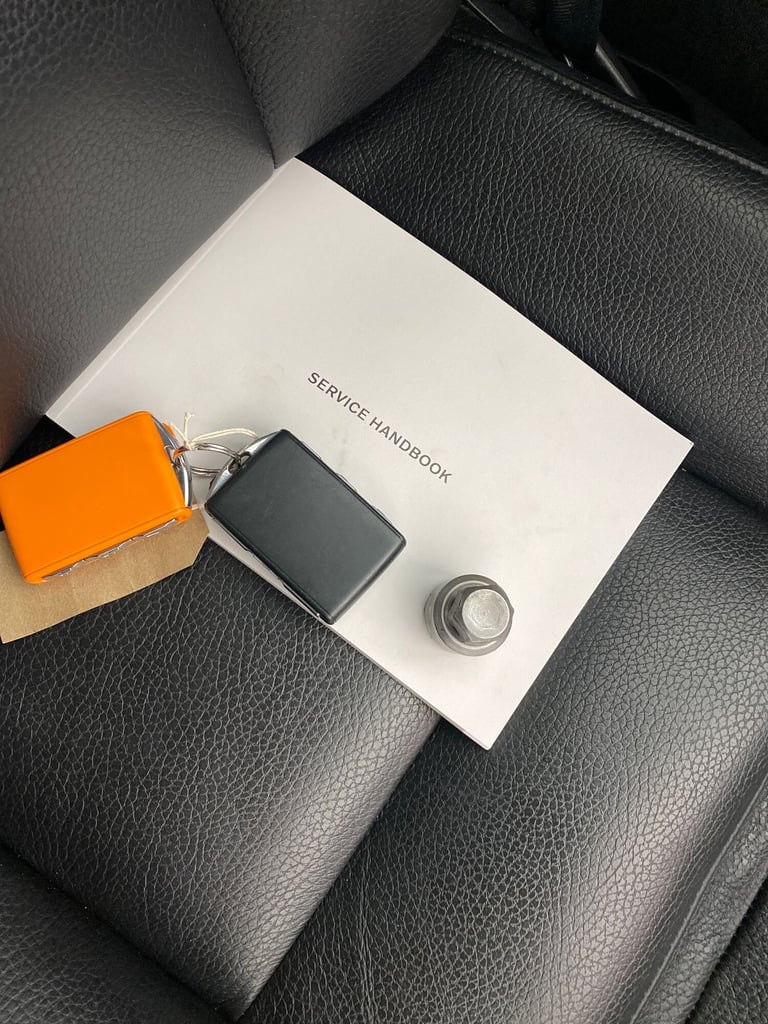 2022 Volvo XC90 2.0 T8 [455] RC PHEV Core Bright 5dr AWD Gtron ESTATE PETROL/ELECTRIC Automatic