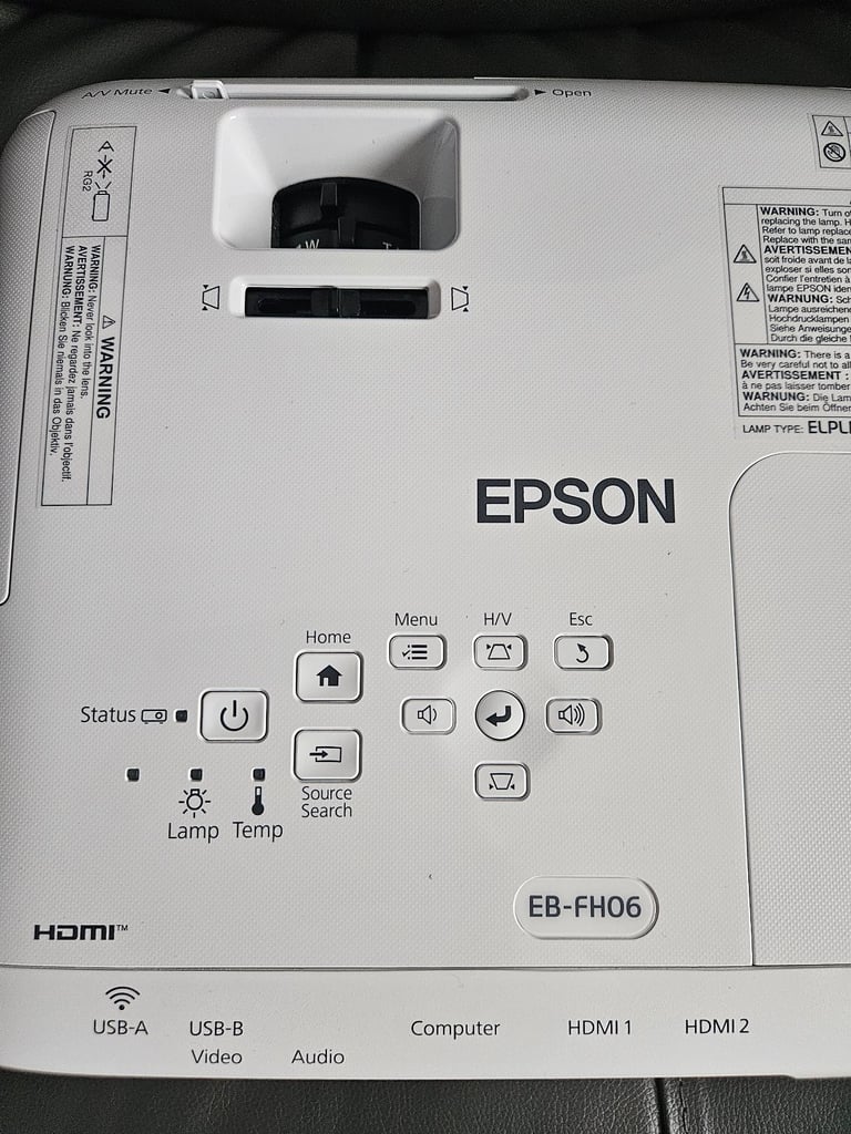Epson Projector 1080p true colour like new