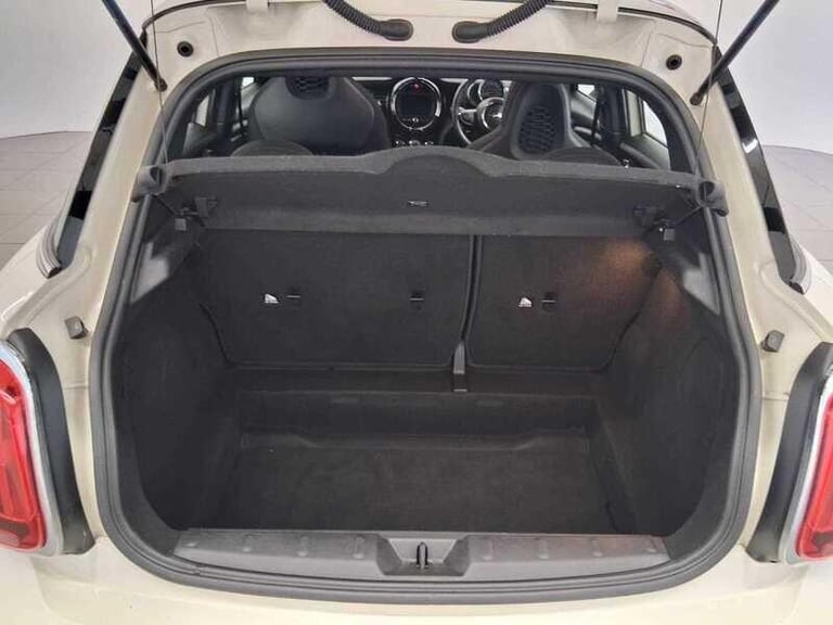 2019 MINI Hatch 1.5 Cooper Sport Hatchback 5dr HATCHBACK Petrol Manual