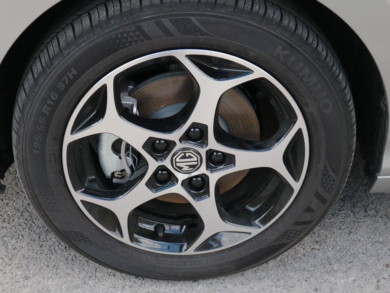2025 MG MG3 1.5 Hybrid+ MHEV Trophy Hatchback 5dr Petrol Hybrid Auto Euro 6 (s/s) (194 HATCHBACK ...