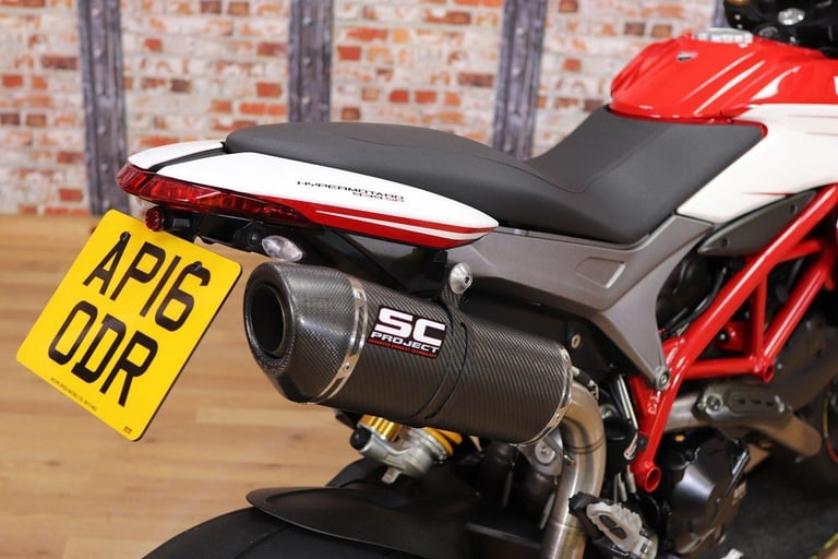2016 DUCATI HYPERMOTARD 939 SP - ONLY 5,196 MILES! - SC PROJECT EXHAUST - SUPERB