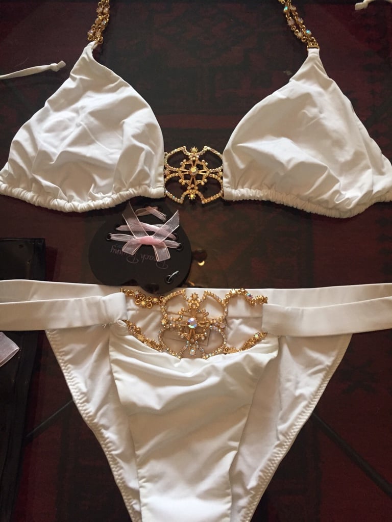 Beach Bunny White Sweetest Thing Limited Edition Bikini. Size M-L