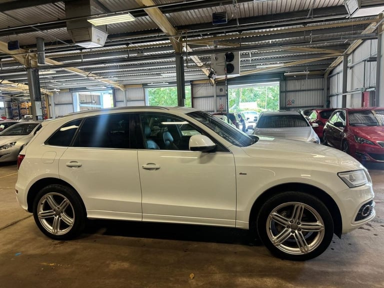 2013 Audi Q5 2.0 TDI Quattro S Line Plus 5dr ESTATE DIESEL Manual