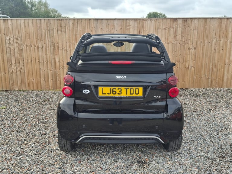 2013 smart fortwo Passion mhd 2dr Softouch Auto [2010] CONVERTIBLE Petrol Automatic