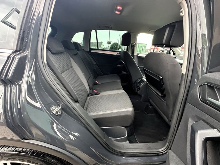 2017 17 VOLKSWAGEN TIGUAN 2.0 TDI BLUEMOTION TECH SE NAVIGATION SUV 5DR DIESEL D
