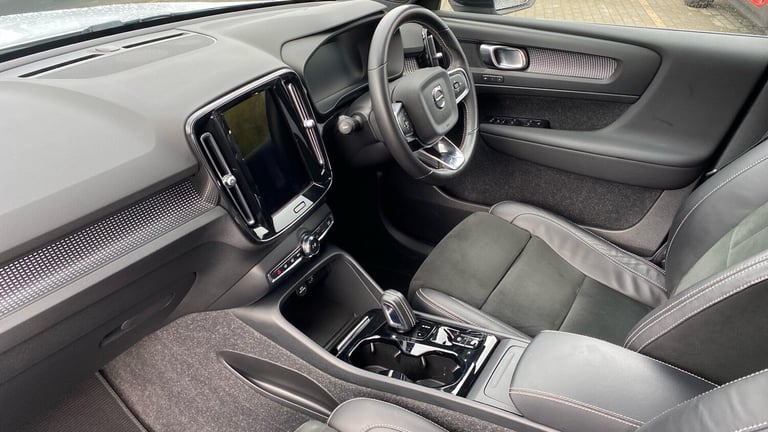 2021 Volvo XC40 2.0 B4P R DESIGN Pro 5dr Auto ESTATE PETROL Automatic