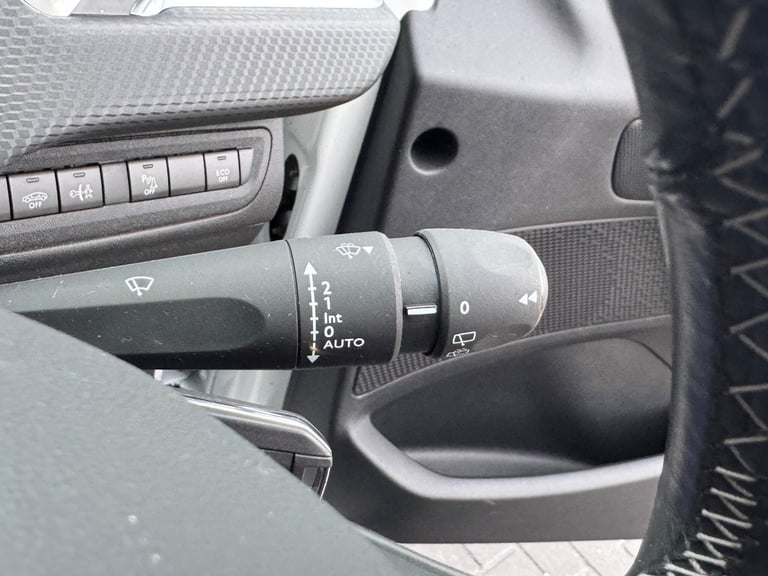 2017 Peugeot 2008 1.2 PureTech 130 Allure 5dr HATCHBACK PETROL Manual