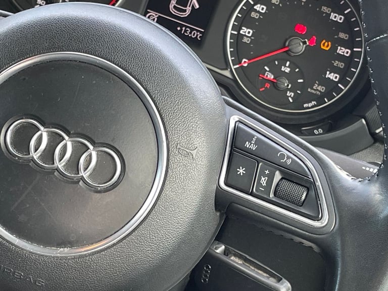  Audi A1 Sportback 1.0 Tfsi Sport Sportback 5dr Petrol Manual Euro 6 s/s nav 95