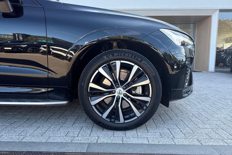 2022 Volvo XC60 2.0 B5 MHEV Plus SUV 5dr Petrol Hybrid Auto AWD Euro 6 (s/s) (250 ps) ESTATE Petr...