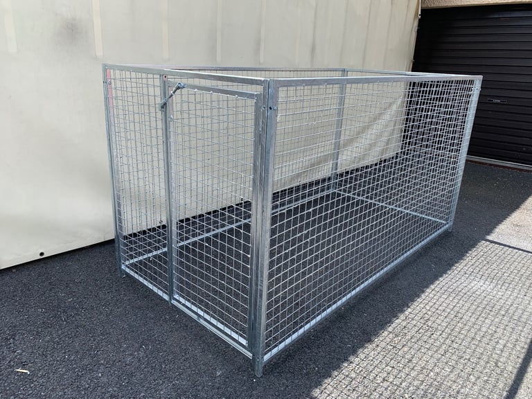 High quality galvanised dog pen. Dog run. Dog kennel. Pet cat enclosure 
