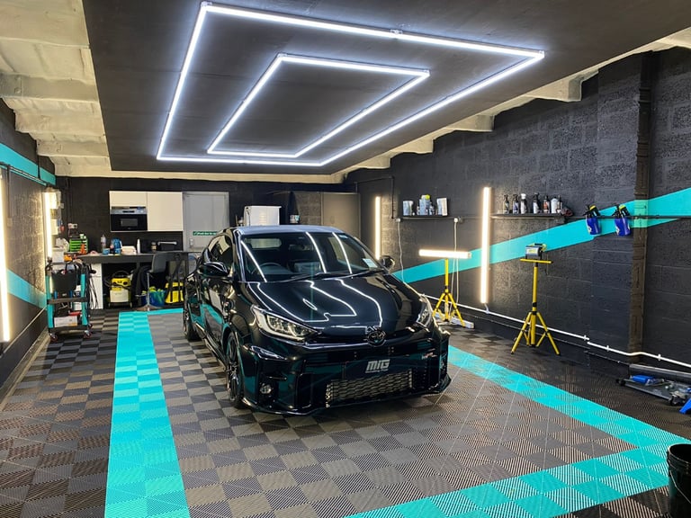 Tuff Lite LED for Salons Barbers Garage Gym Showroom Bedroom