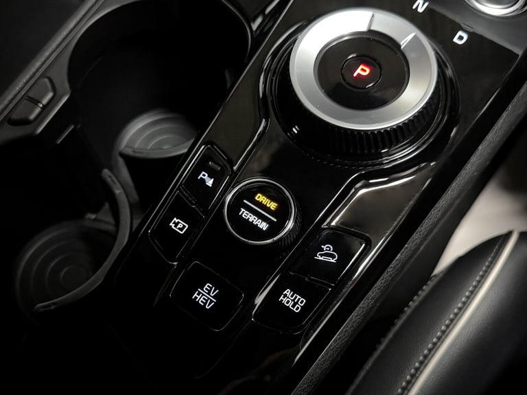 2022 Kia Sportage 1.6 T-GDi 13.8kWh GT-Line SUV 5dr Petrol Plug-in Hybrid Auto AWD Euro 6 (s/ EST...