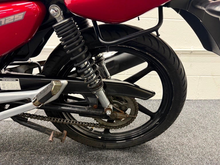 YAMAHA YBR125 - ONLY 7694 MILES! - LONG MOT - LEARNER BIKE 