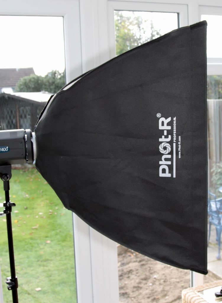  Lastolite Lumen 8 F400 2 Head Flash Kit Softbox , umbrella's & Kit Bags 