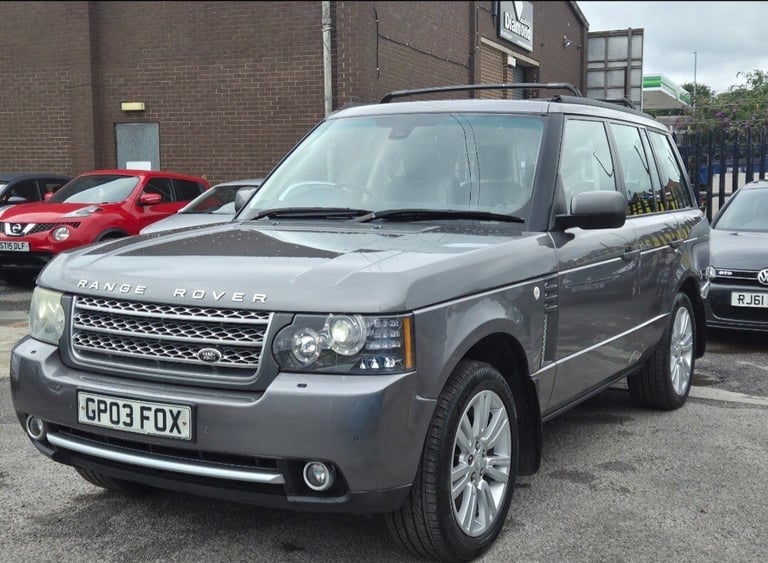 60 2010 LAND ROVER RANGE ROVER 4.4 TDV8 VOGUE AUTO