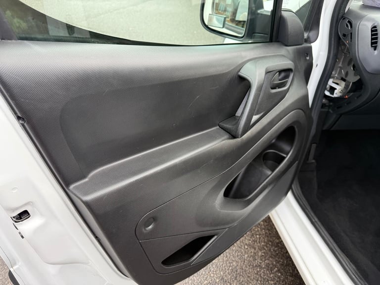 CITROEN BERLINGO 1.6 BlueHDi 850 Enterprise 2017