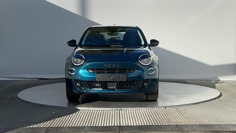 2025 Fiat 600 1.2 MHEV SUV 5dr Petrol Hybrid e-DCT Euro 6 (s/s) (100 ps) Automatic Hatchback Hybr...