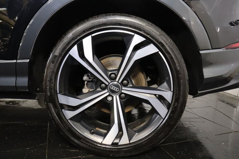 2020 Audi Q3 1.5 TFSI CoD 35 Edition 1 5dr (APPLE CAR PLAY) Petrol Manual