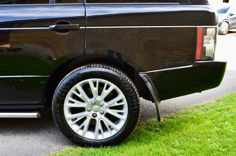2012 Land Rover Range Rover 4.4 TDV8 Westminster 4dr Auto ESTATE DIESEL Automatic