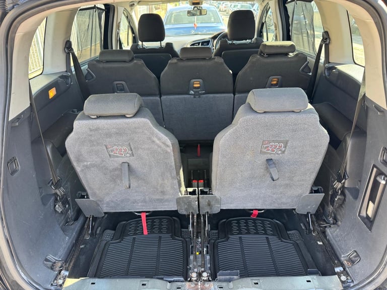 PEUGEOT 5008 1.6 HDI MPV 7 SEATER DEISEL ON THE 2010 MODEL