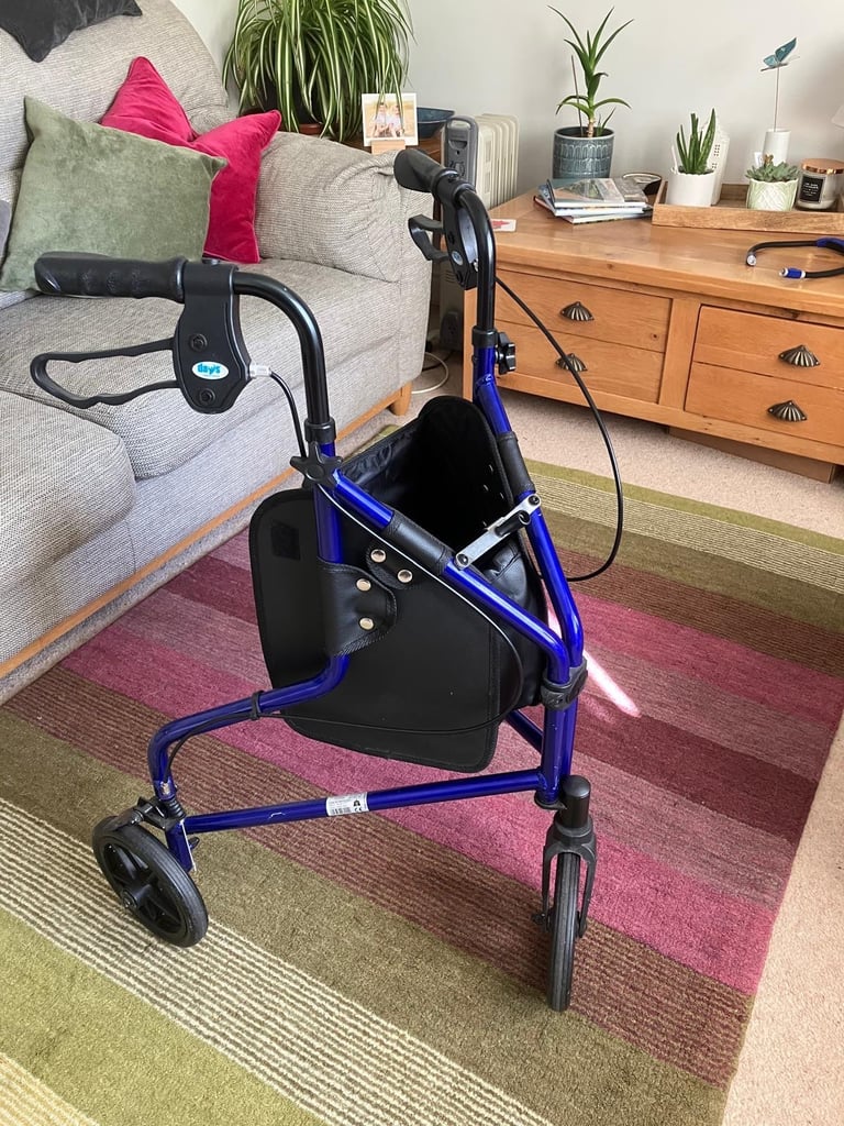 image for Tri walker 
