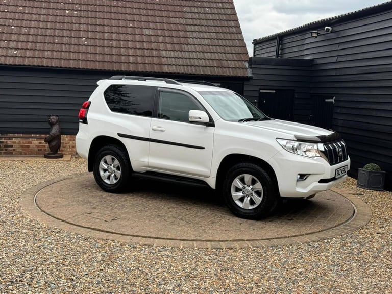 2022 Toyota Land Cruiser 2.8D Active SUV 3dr Diesel Auto 4WD Euro 6 (s/s) (204 ps) ESTATE Diesel ...