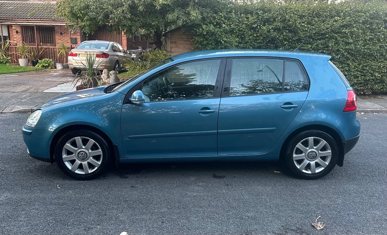 VW Golf 1.6i Sport  67k